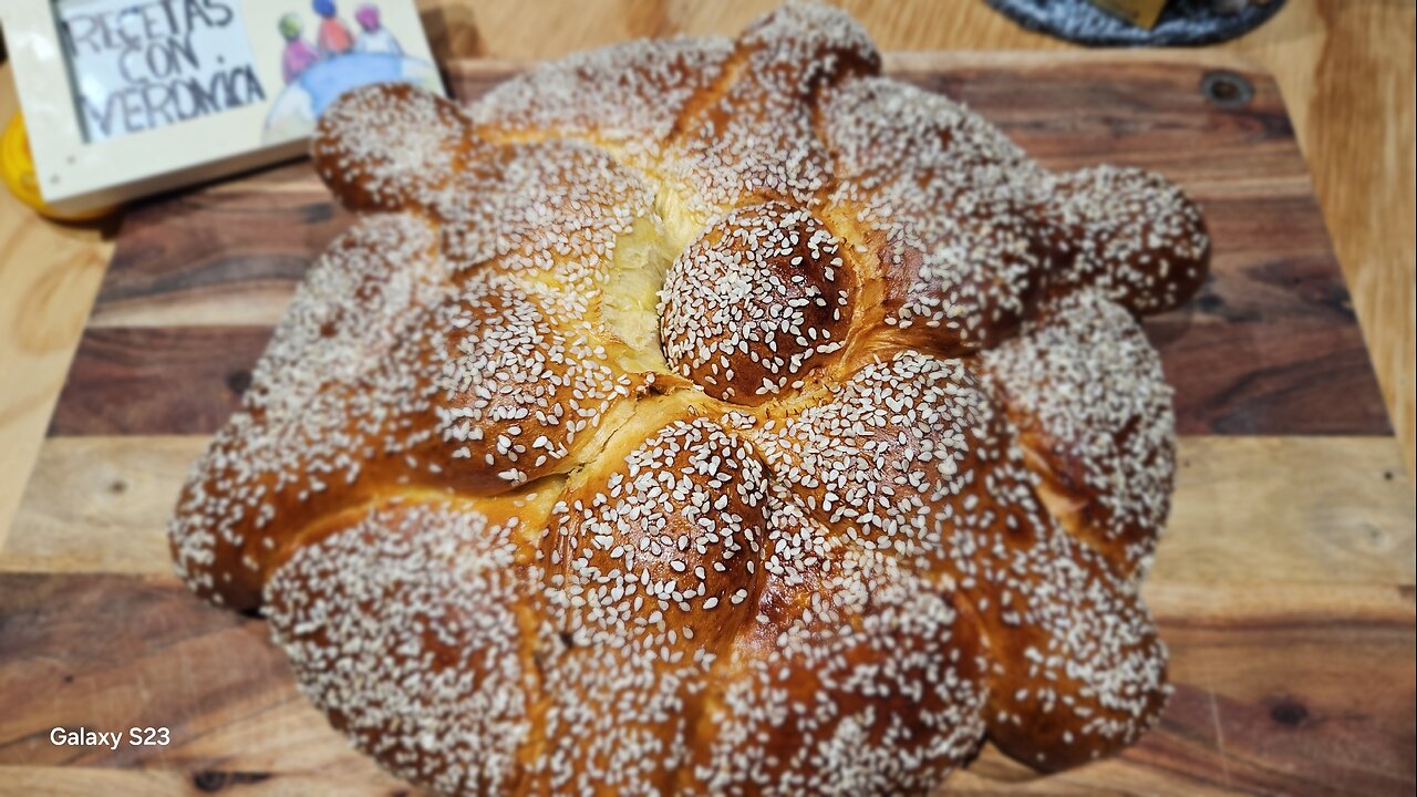 Pan de Muerto Tradicional
