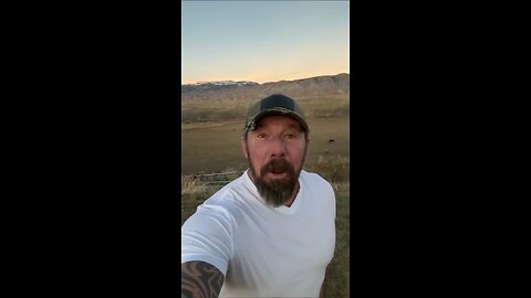 How Gavin Newscum & Pelosi & Feinstein Destroyed California & Became Filthy Rich🤬