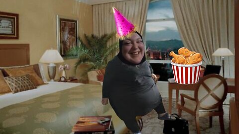 FOODIE BEAUTY GAVE AWAY HER CAT & IS NOW STAYING IN A HOTEL