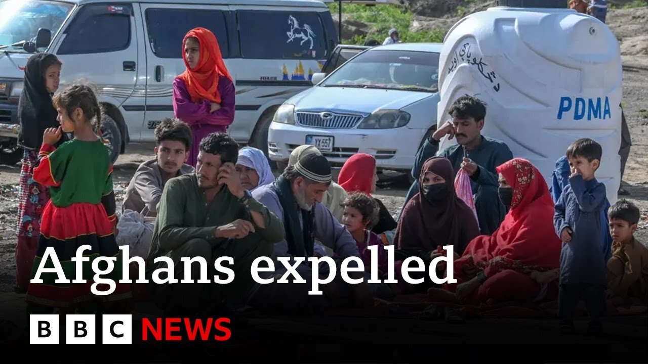 Pakistan expels tens of thousands of Afghans | BBC News