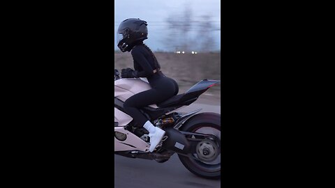 Cameraman was unfocused💀