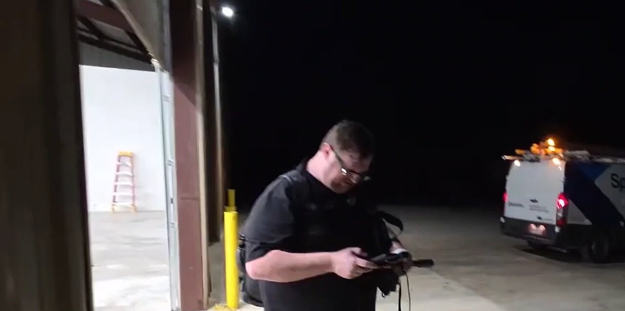 IP2 Stories - Burger & AC7 Two Pussies Get Into a Fight Cops Lock Up Burger