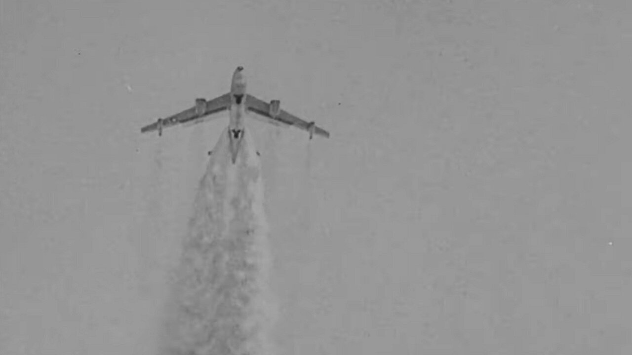 Boeing XB-47 Stratojet prototype 46-065 takes off using built-in rocket-assisted-take-off bottles