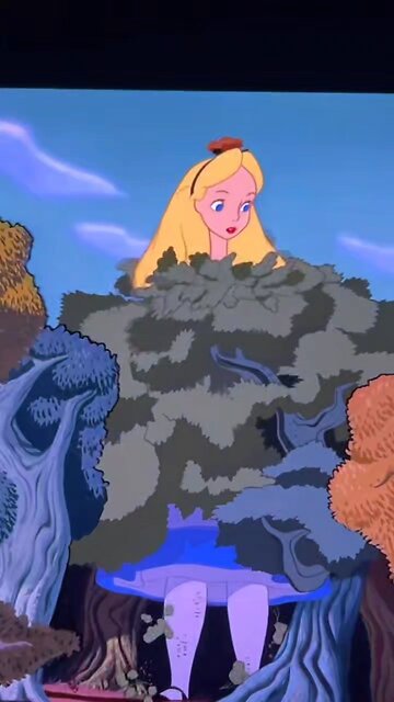 "Alice in Wonderland sirf ek kahani nahi… ek dangerous hidden theory hai 😳🎩