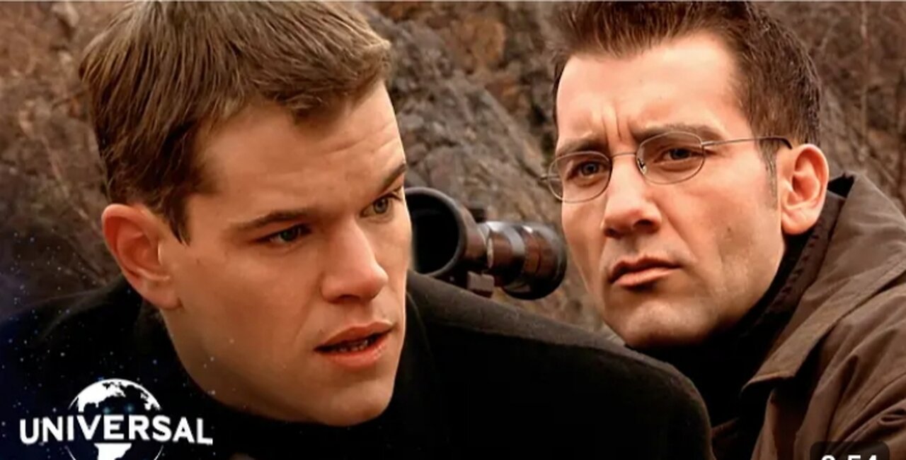 The Borne Identity. Bourne VS Sniper