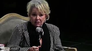 Roseanne Barr tells Tucker Carlson satanic elites eat babies