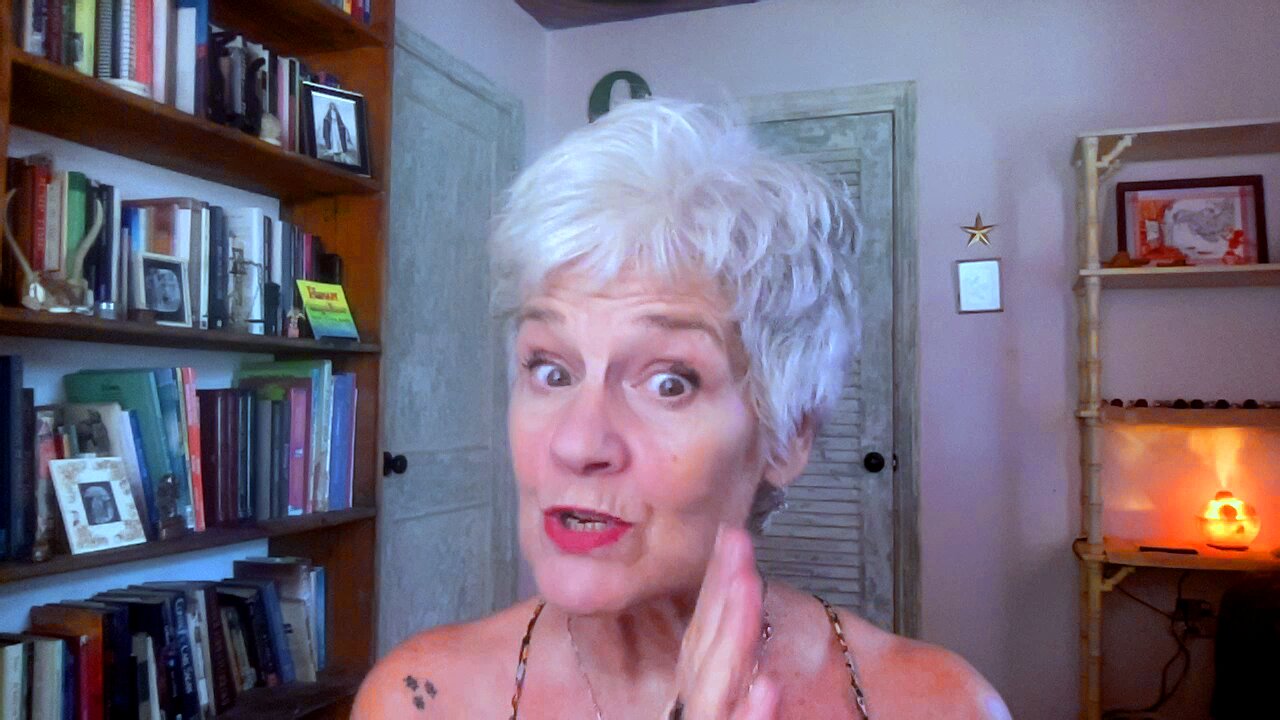 Lady elody reads Voyage of the Dawn Treader-episode 20