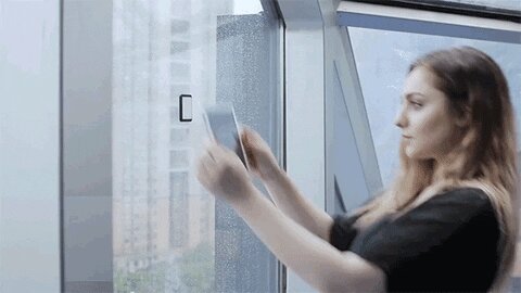 Magic & Magnetic -- Universal Mount For Tablet & Phone