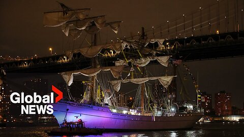 Mexican Navy tall ship crashes into iconic Brooklyn Bridge, killing 2