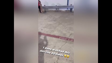 Goofy White Pimp Put This Chick In Her Place But Embarrassed Himself While Running From Security