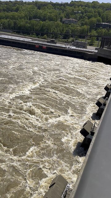 Murray Lock and Dam