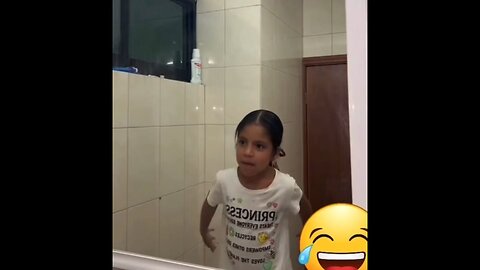 La niña / The lil girl
