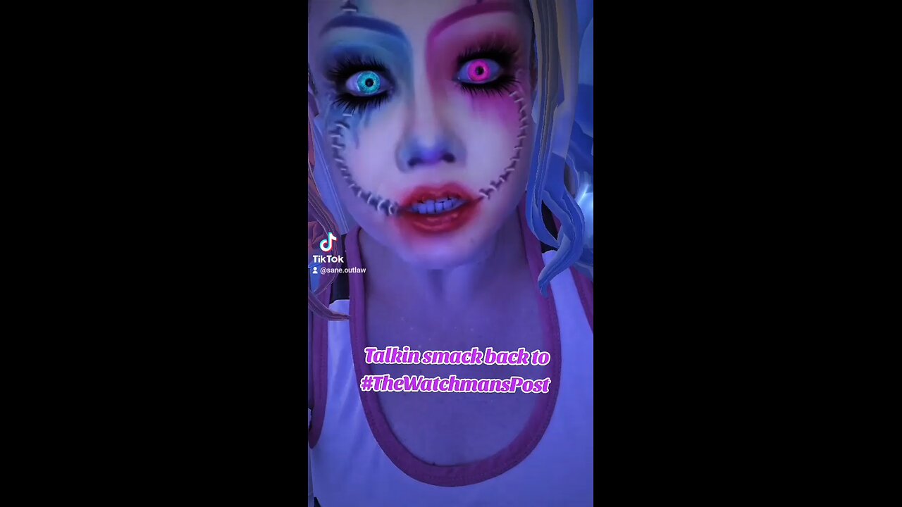 Grab the mic Dylon! Tell us how you really feel #harleyquinn #thejoker #gorlworld