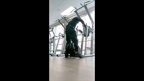 180 lbs dips