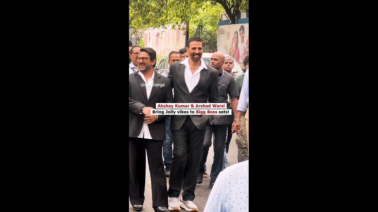“Akshay Kumar & Arshad Warsi bring Jolly vibes to Bigg Boss sets!” #AkshayKumar #ArshadWarsi