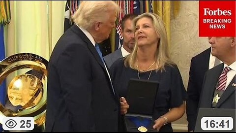 President Trump Presents Families Of Fallen Officers with the First Medals Of Sacrifice In Oval Office 😢 5.19.25