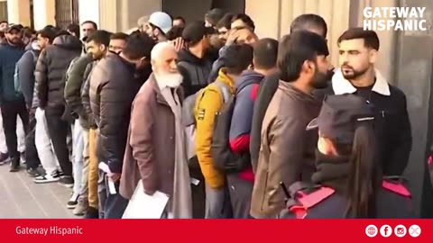 Colapsan filas en el consulado de Pakistán en Barcelona por certificados de antecedentes penales