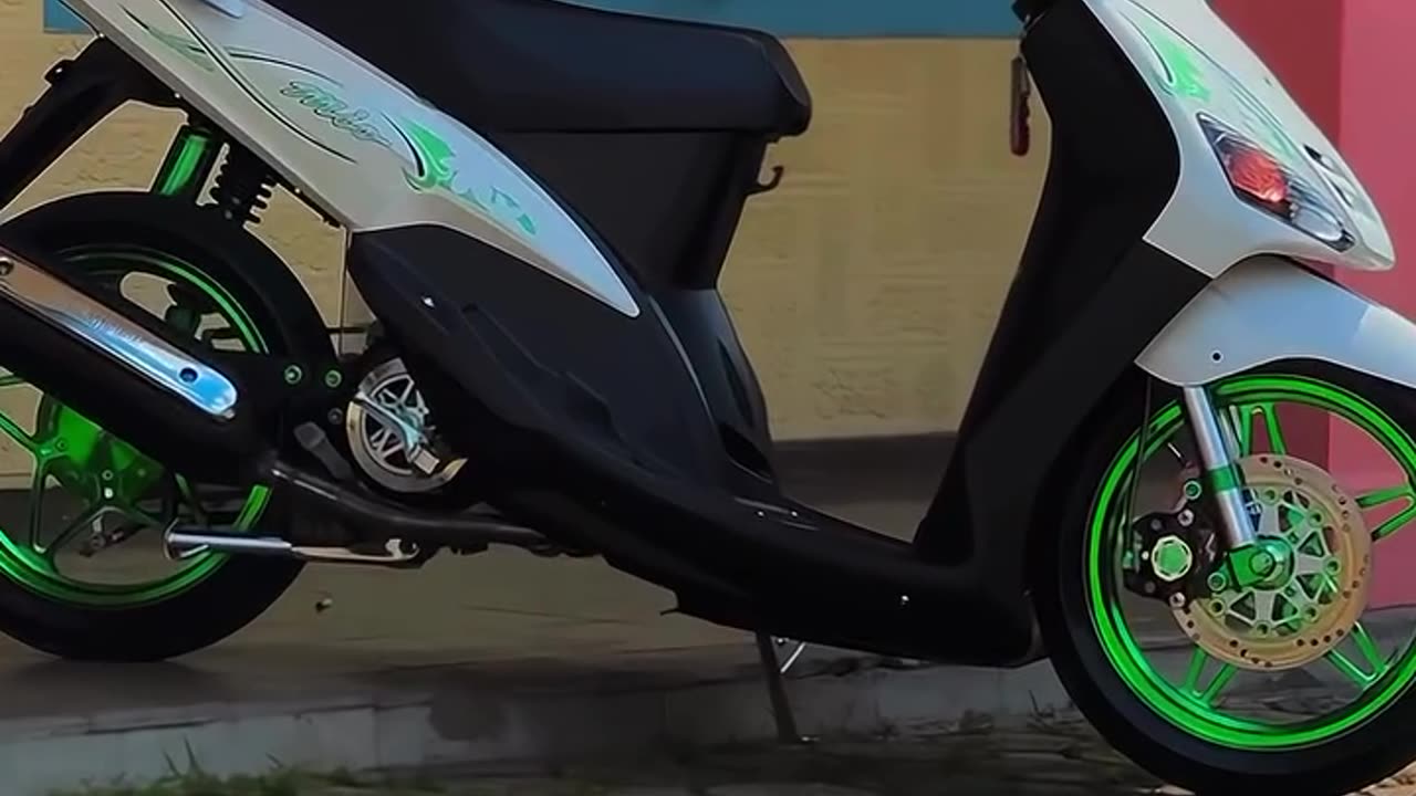 Yamaha Mio Modif Putih - Elegan & Futuristik!