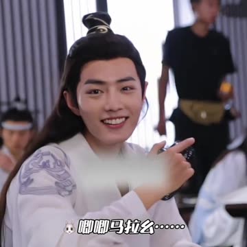 Who Can Resist “Teacher Xiao”? Pure Charisma Overload!