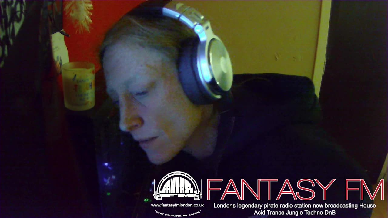 Lady Decibelle- Fantasy FM