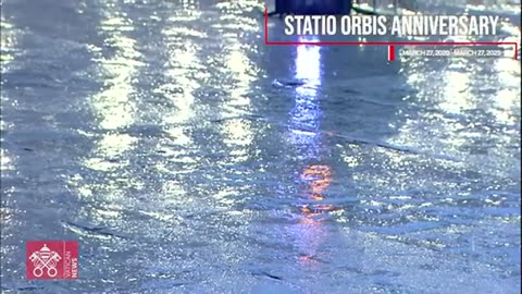 Cinque anni fa la camminata solitaria di Papa Francesco in una piazza San Pietro spettrale