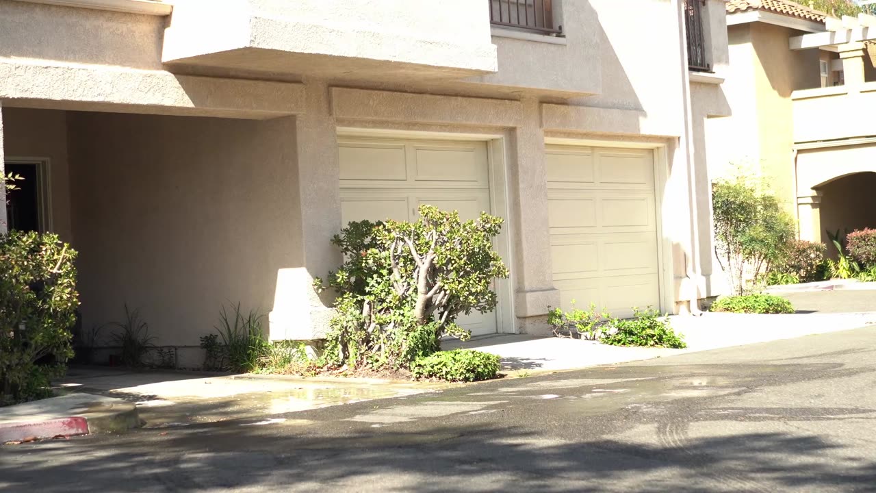 Let’s Be Honest… Social Life Isn’t Easy 😩 | Wash & Talk