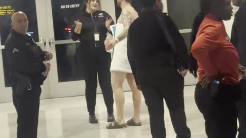 Man Wearing "Towel Dress" Kicked Out of Sabrina Carpenter Concert