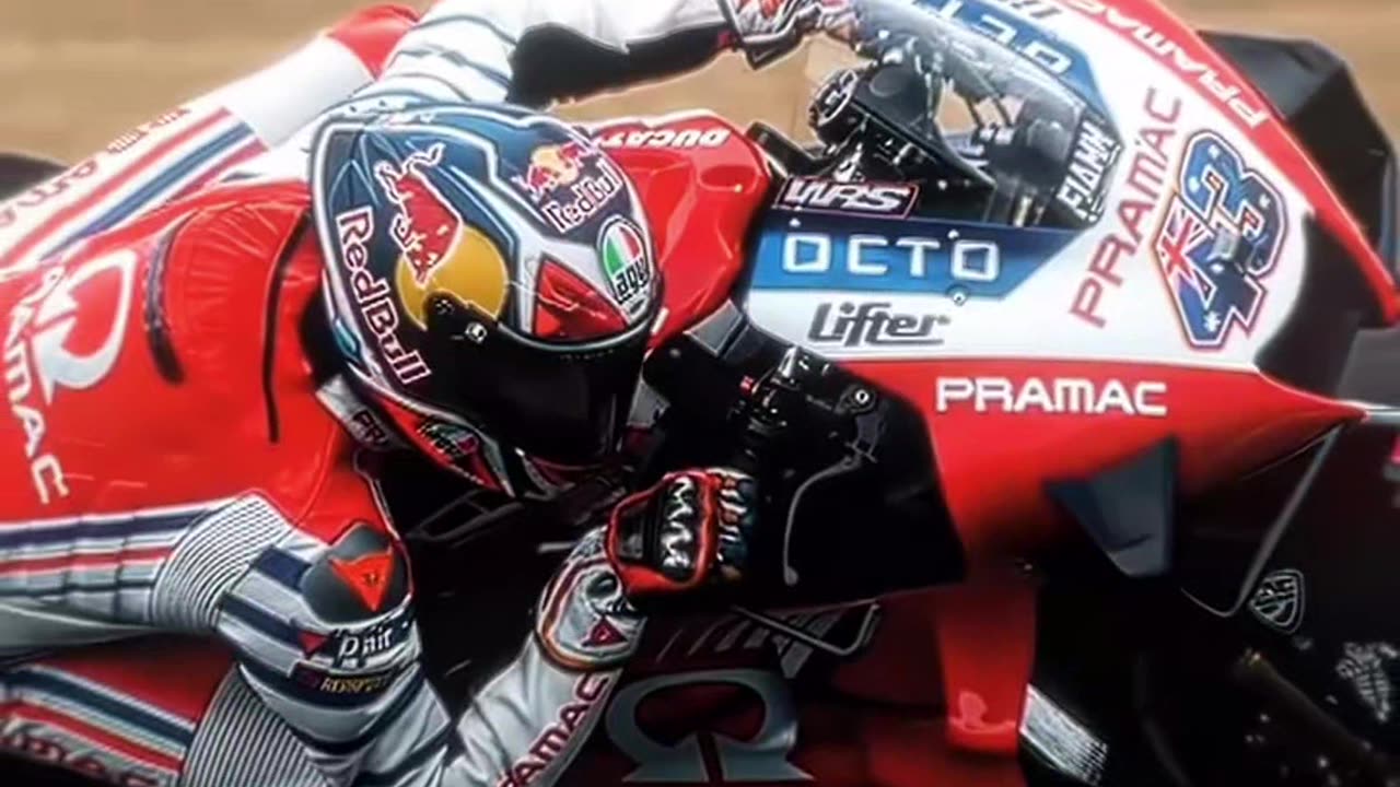 Moto Bike Race Heat Different In Rain...⚡️🏍