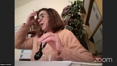 اشغال المائدةالمستديرةحول الحق في تعليم ديمقراطي:سؤال المساواةوتكافؤالفرص تسيير الرفيقة حكيمة الشاوي