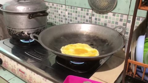 Cooking Tutorial Part 4: Adding Fillings and Flipping