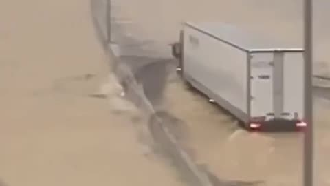 BREAKING: A “once-in-1,000-year” storm has left entire neighborhoods in Chattanooga, Tennessee underwater, with multiple fatalities reported.
