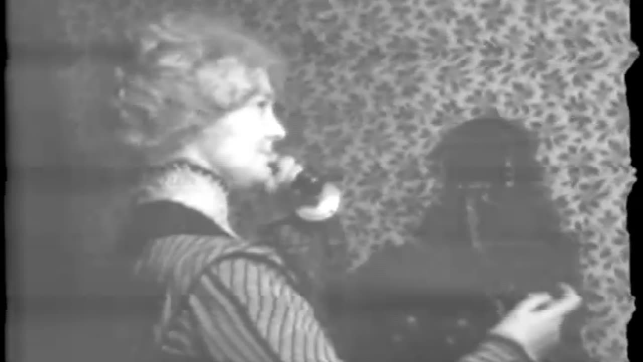 [UNIVERSAL NEWSREEL EXCERPTS] - [UNIVERSAL NEWSREEL EXCERPTS] - cbs-cbswwi-51