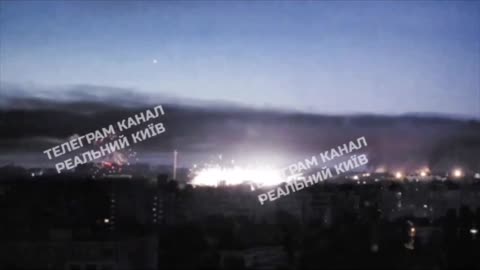 🤬 The moment cluster munitions hit Kyiv.