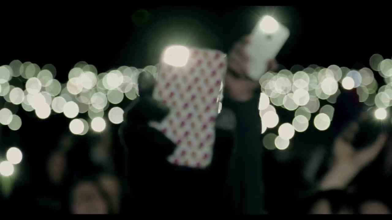 Chris Tomlin - Indescribable (Live)