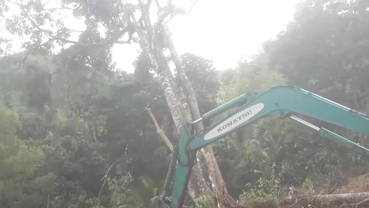 Extreme Terrain Excavator Work — Operator View