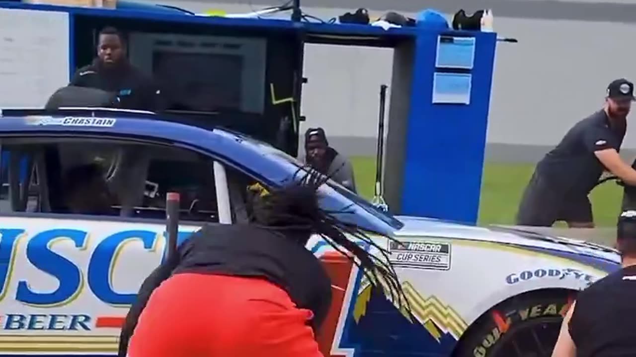 Former NFL linebacker Marshall McFadden has found a new job