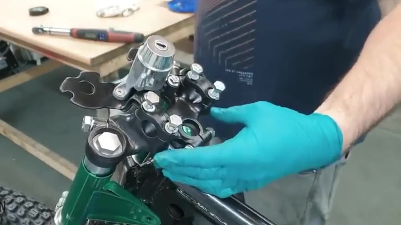 How to Repair Motorcycle Turn Signals