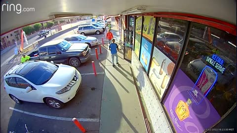 Phoenix Police Mag Dump on Gun Weilding Black Street Thug