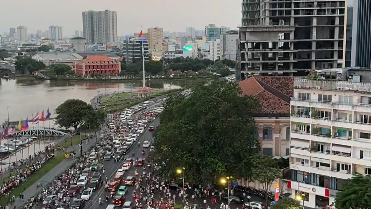 How is the traffic situation in Vietnam? (Part 2)