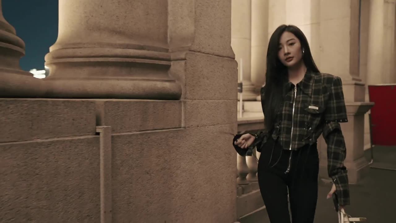 我不仅很拽 我还死性不改