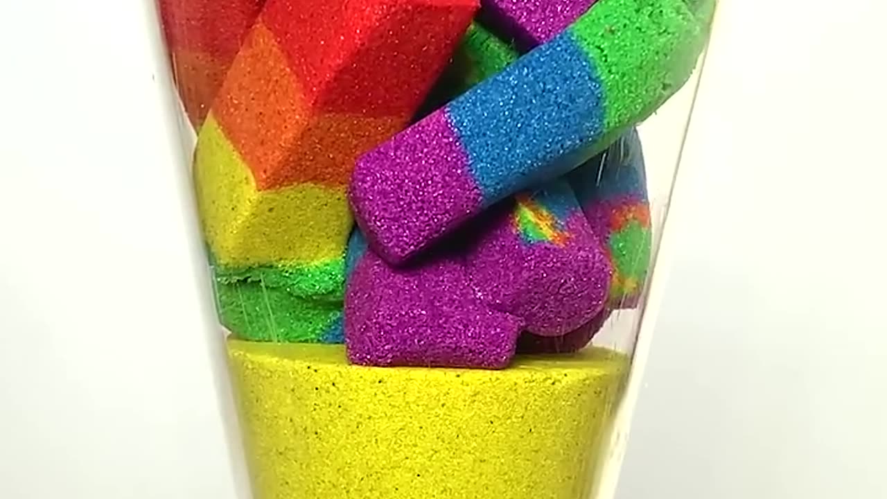 Very Satisfying & Relaxing Kinetic Sand ASMR | Drop & Squish 🏖️✨