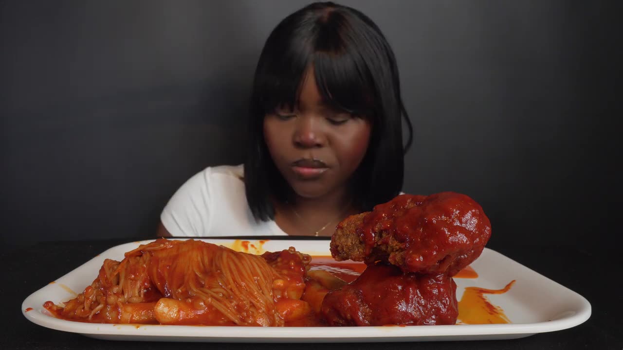 ASMR CHICKEN WINGS,SPICY RICE CAKE, ENOKI MUSHROOM MUKBANG (NO Talking) _Slurpy Sticky Eating Sounds