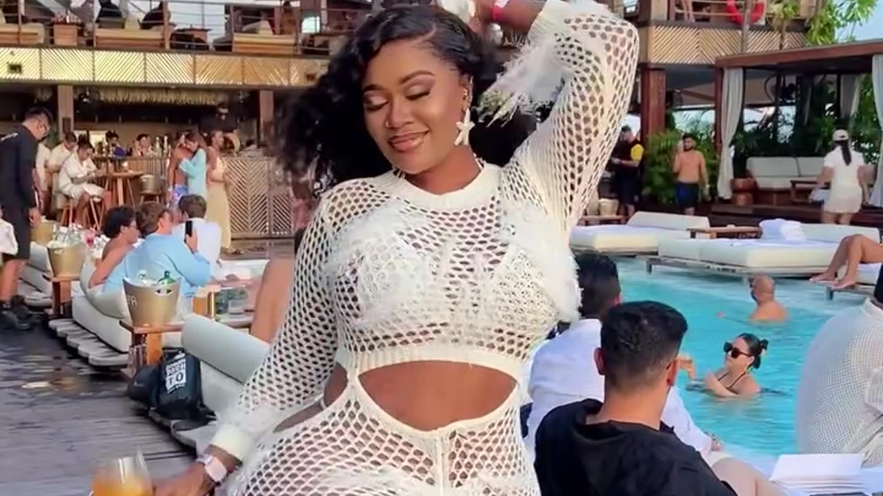 @VeeSidika