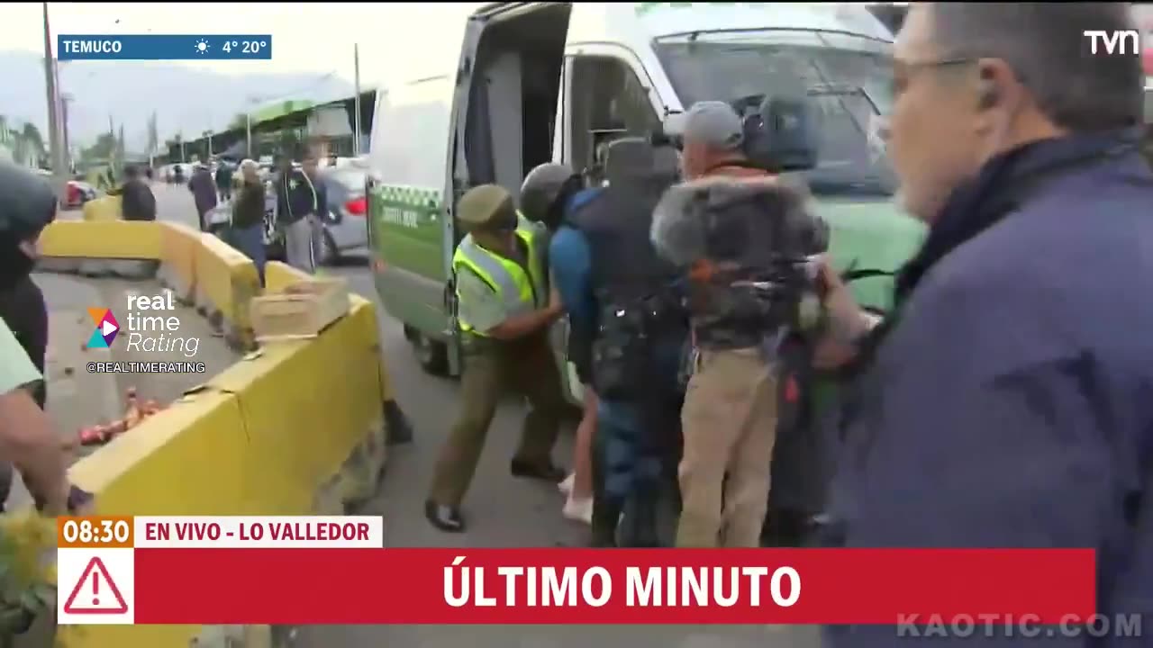 unsuspecting officers