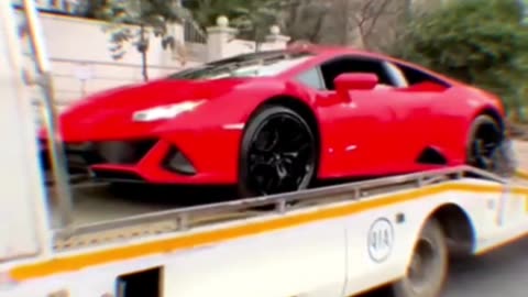 Lamborghini Unveiled! See How They Ship It on an Open Trailer!