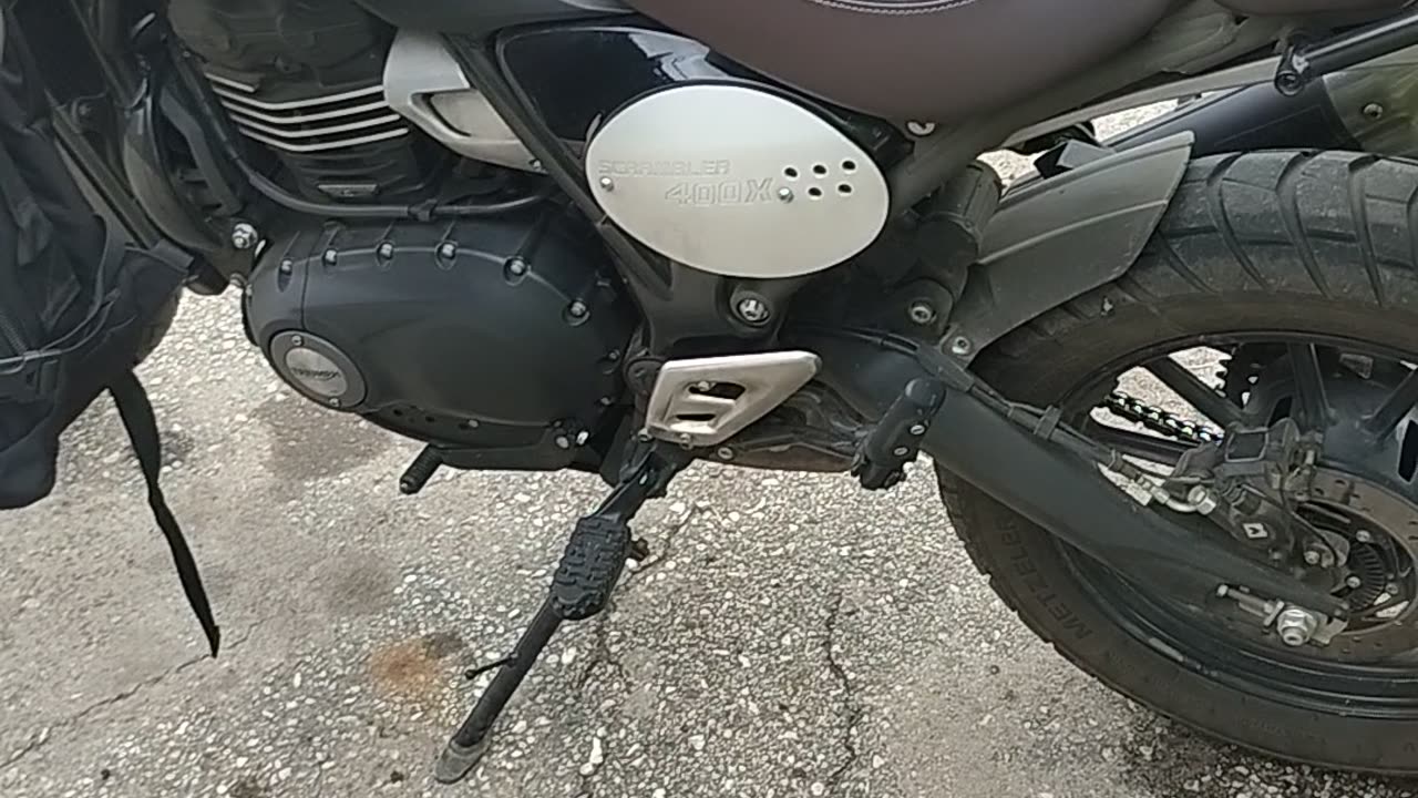 Hello World! I'm new to Rumble.