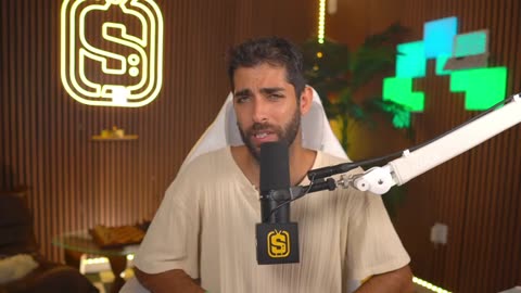Watch this Saudi man destroying the Palestinian people...