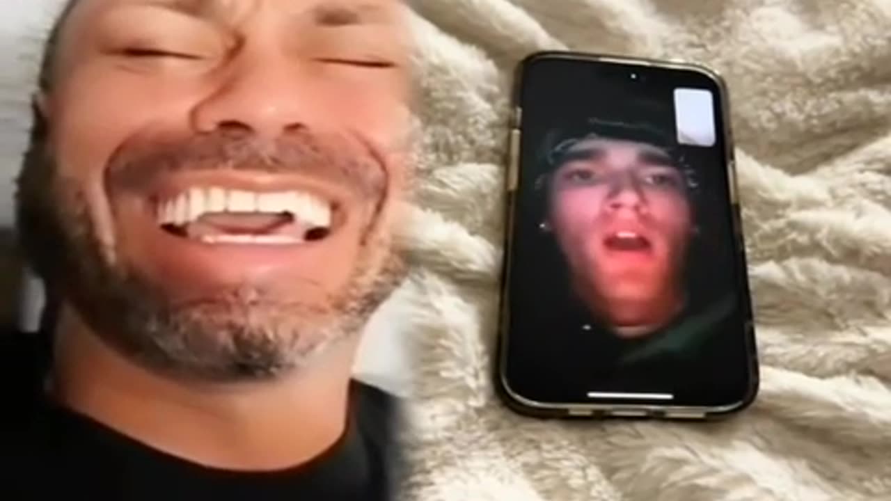 having a fake phone call to mess with the bf