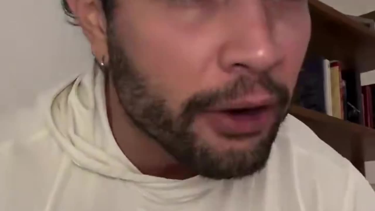 Venezuelan describing losing everything under Chavez and Maduro