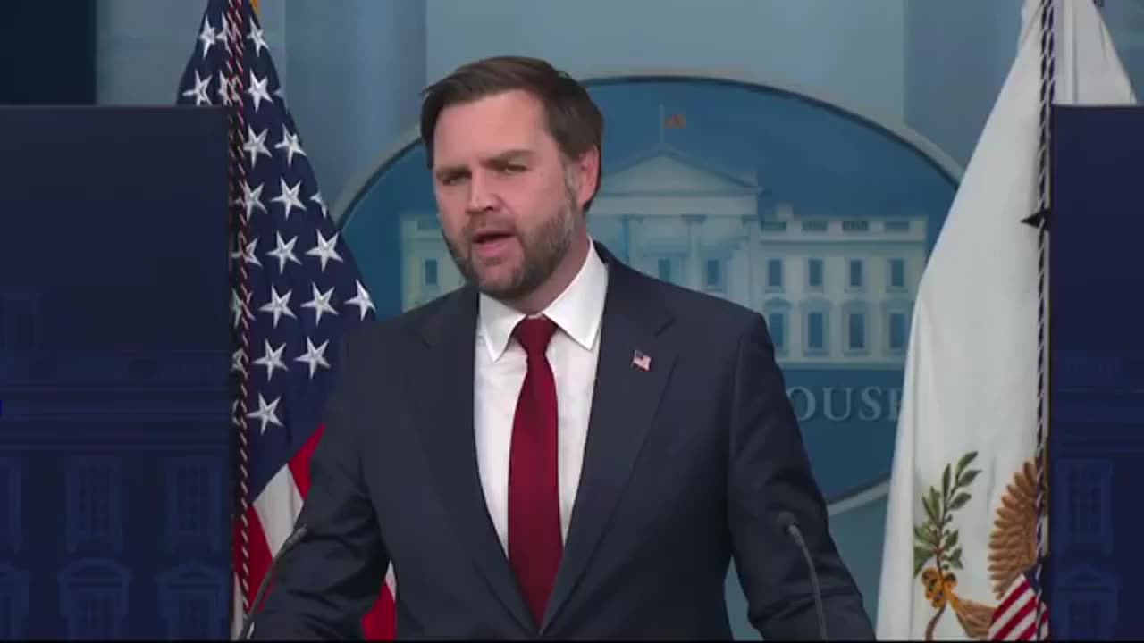 VP Vance absolutely BODIED Tim Walz